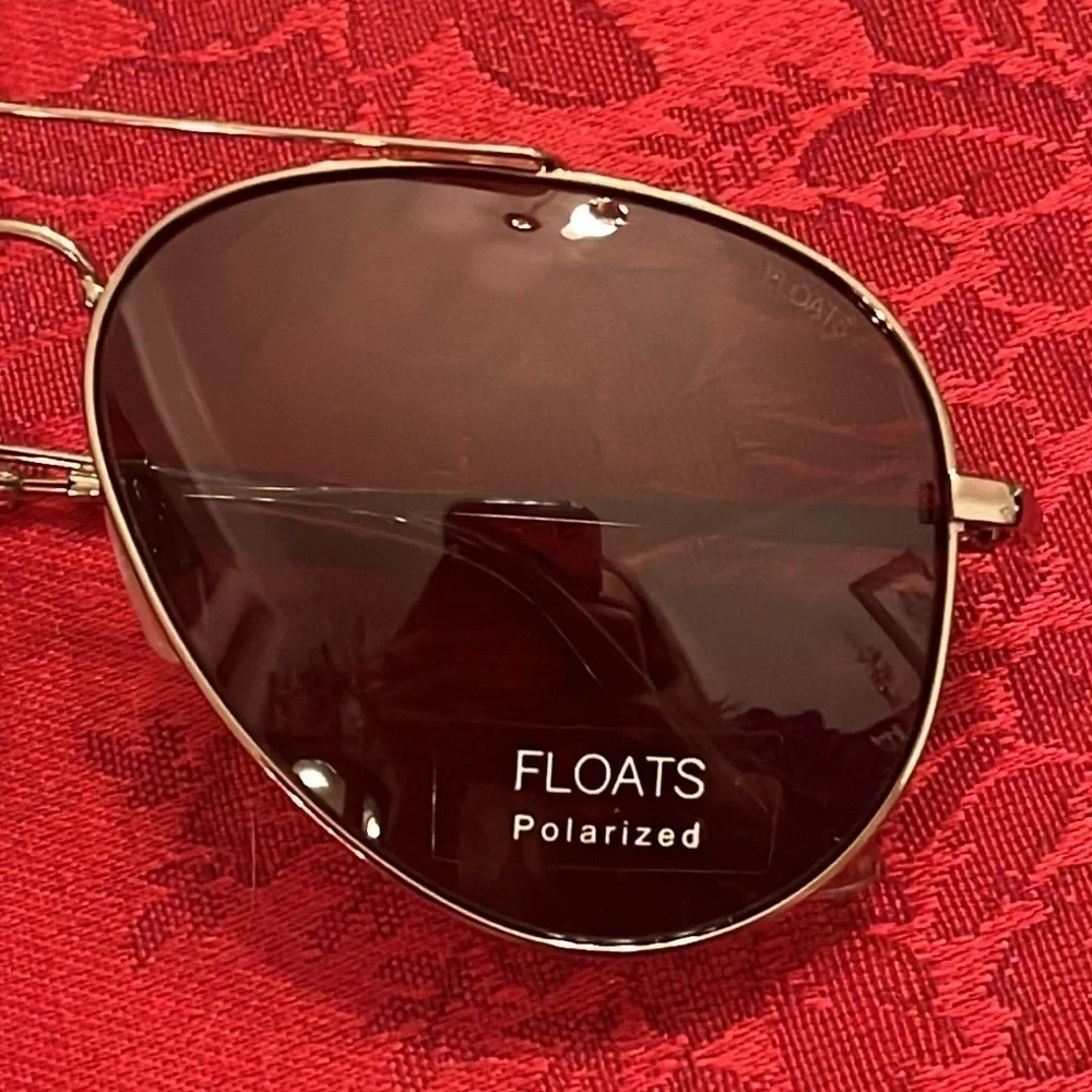 Brand New Floats Komodo Polarized Aviators Sunglasses Metal Silver Tone Frame